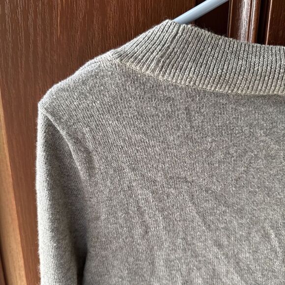 Gap Cashmere/Cotton Sweater V Neck Women M Gray Preppy Comfy - Picture 6 of 12
